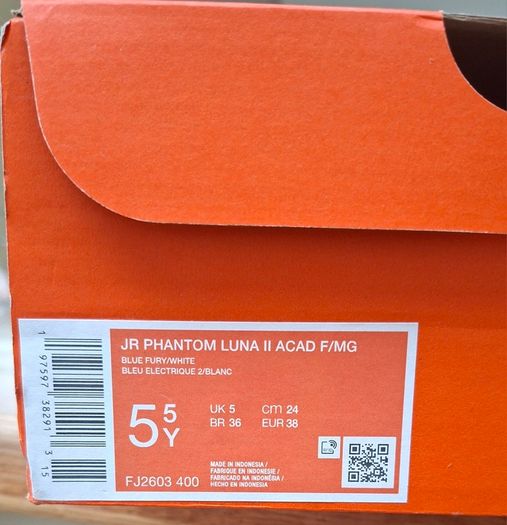 New Football Boots 5.5