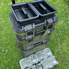 Bunket triple stacked boxes brand new