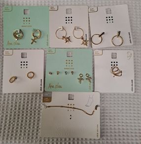 Gold plated earrings from SIX