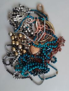 NECKLACES - Jewellery - Job Lot