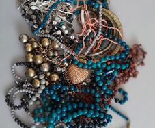 NECKLACES - Jewellery - Job Lot