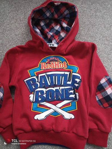 boy's hoodie. Age3