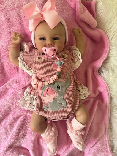 Reborns By Laura.  Stunning Baby Emily Reborn Doll. 4lb In Weight Welcome To View