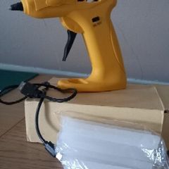 Electric Glue Gun & Bowdabra