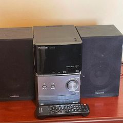 Panasonic Stereo with Speakers & Remote | CD Not Working