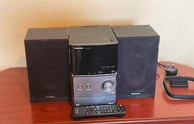 Panasonic Stereo with Speakers & Remote | CD Not Working