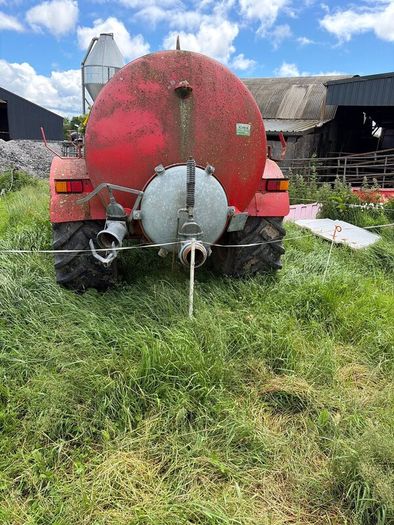 Slurry vacuum Tank 2100 Gal