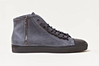 Maison Margiela - Spring/Summer 2012 Distressed Leather High Top Sneakers Size: EU 44