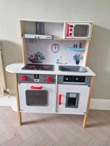 Toy Kitchen