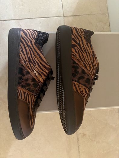 Tamaris trainers brand new
