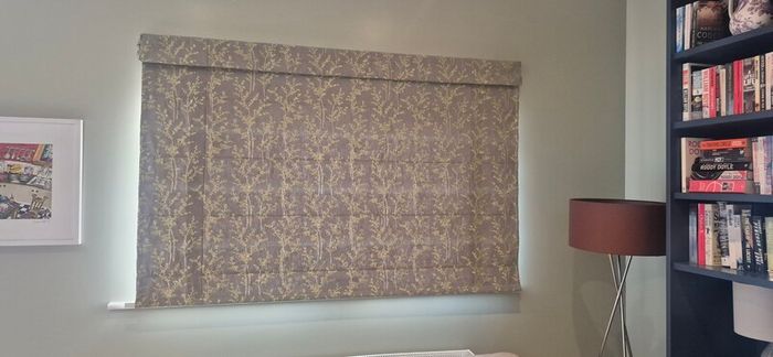 roman blinds x 2