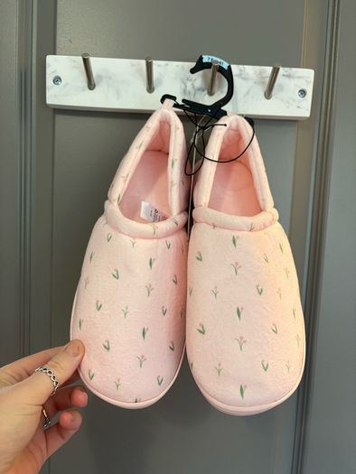 womens slippers