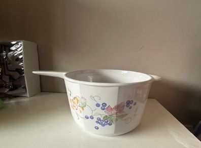 Vintage Corning Pot