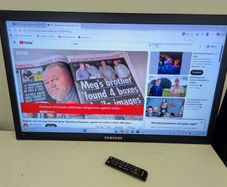 Samsung 40" Monitor - No Stand