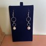 Pearl/ silver tone necklace and earrings jewelley set Image 8