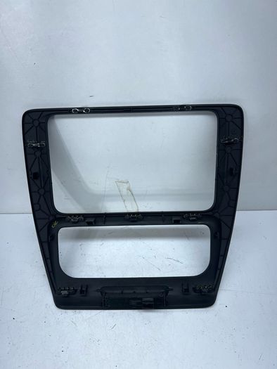 Volkswagen Jetta Mk6  Dashboard Trim Radio Surround Cover 2012 A2l10b3s