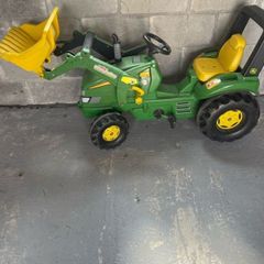 John Deere pedal ride on tractor