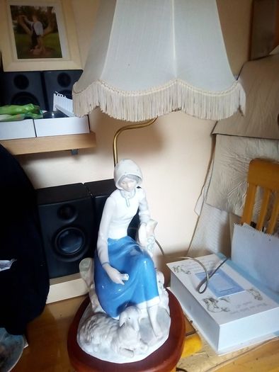 Vintage Porcelain lamp