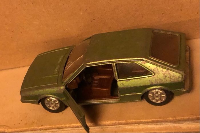 Pilen 1/43 Volkswagen Scirocco