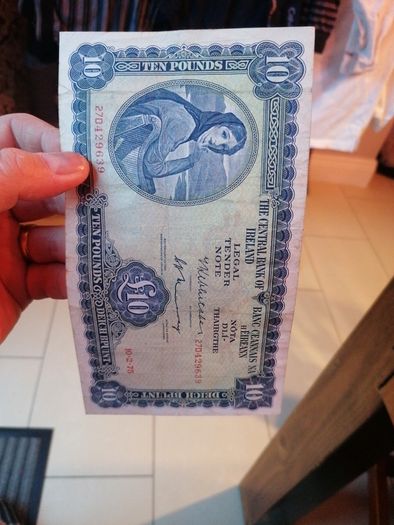 1975 Irish Ten Pounds Banknote