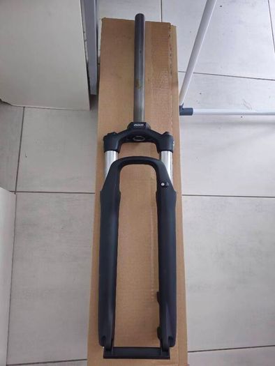 Sr suntour front fork