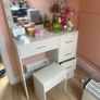 dressing table stool Image 2