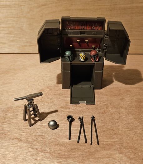 Star Wars The Mandalorian Forge Accessories 3.75 " Scale As New Out Of Pack