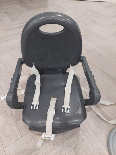 Portable booster seat for dining chair