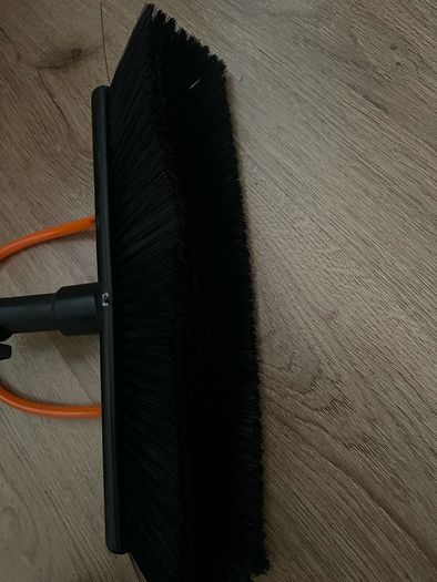 Ionic Double-Trim Residential Brush Reach and Wash