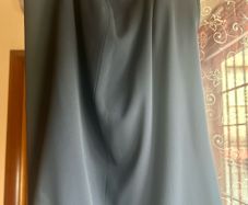 Luxury Italian tailored skirt with split size L