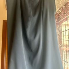 Luxury Italian tailored skirt with split size L