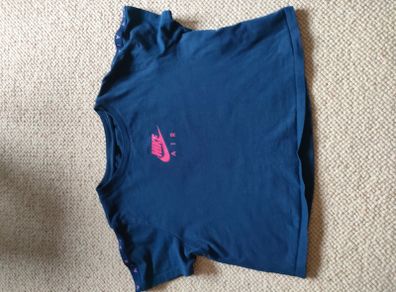 Nike girls Tee