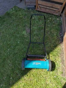 Push lawnmower