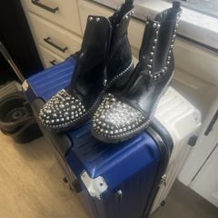Stud snkle boots