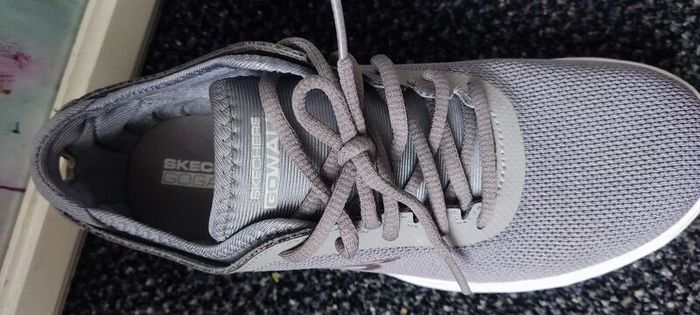 skechers trainers