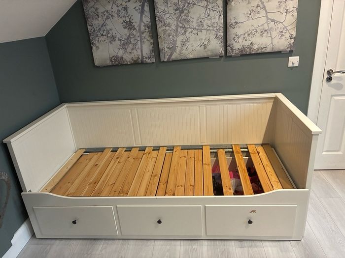 IKEA pull out sofabed with storage drawers