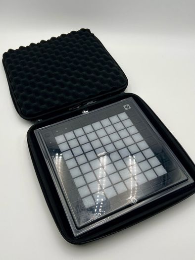 Novation Launchpad Pro MK3 incl UDG Case and Decksaver