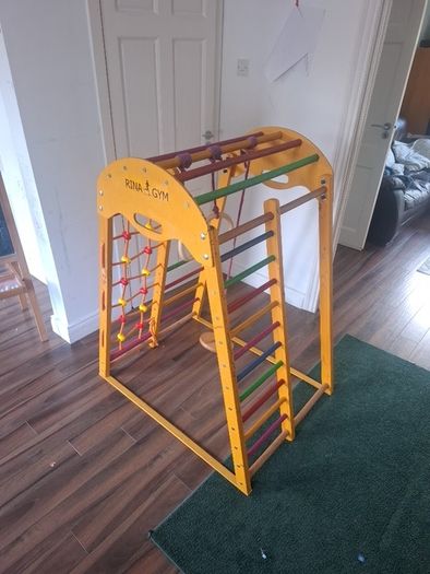indoor climbing frame