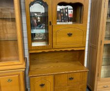 Oak Dresser & Hutch