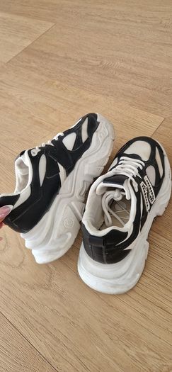 Womens Footwear