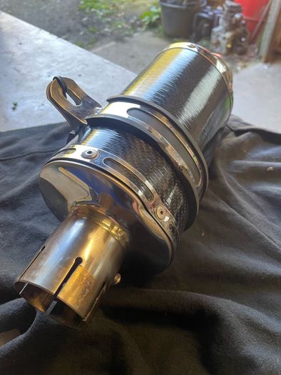 Suzuki GS500 Delkevic exhaust and silencer
