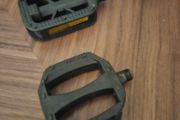 Bids Bicycle Pedals