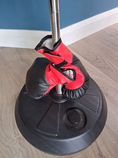 Junior Boxing Ball & Glove Set