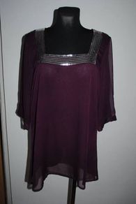 Wardrobe wine top with sequins perfect condition size UK14/16 EUR42/44 Postage included