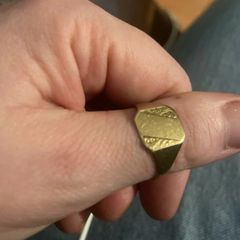 Mens lightweight 9ct Gold ring