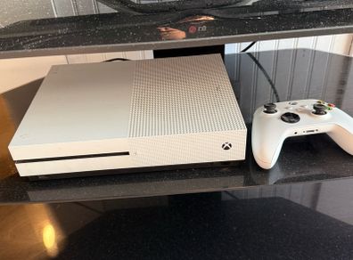 Xbox One S Console