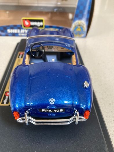 Shelby Cobra 427 40 Years anniversary scale 1/24 Burago