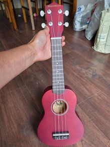 Soprano Ukulele Wine Red in Original Box
