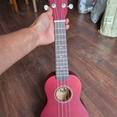 Soprano Ukulele Wine Red in Original Box