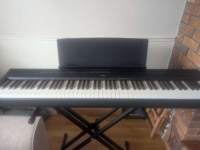 Yamaha P115 88 key Weighted Digital Piano with Stand and Pedal, Excellent Condition